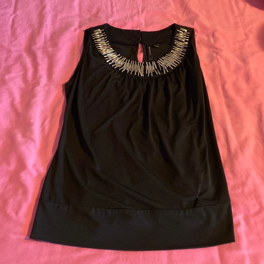 💛Silver beaded collar sleeveless blouse